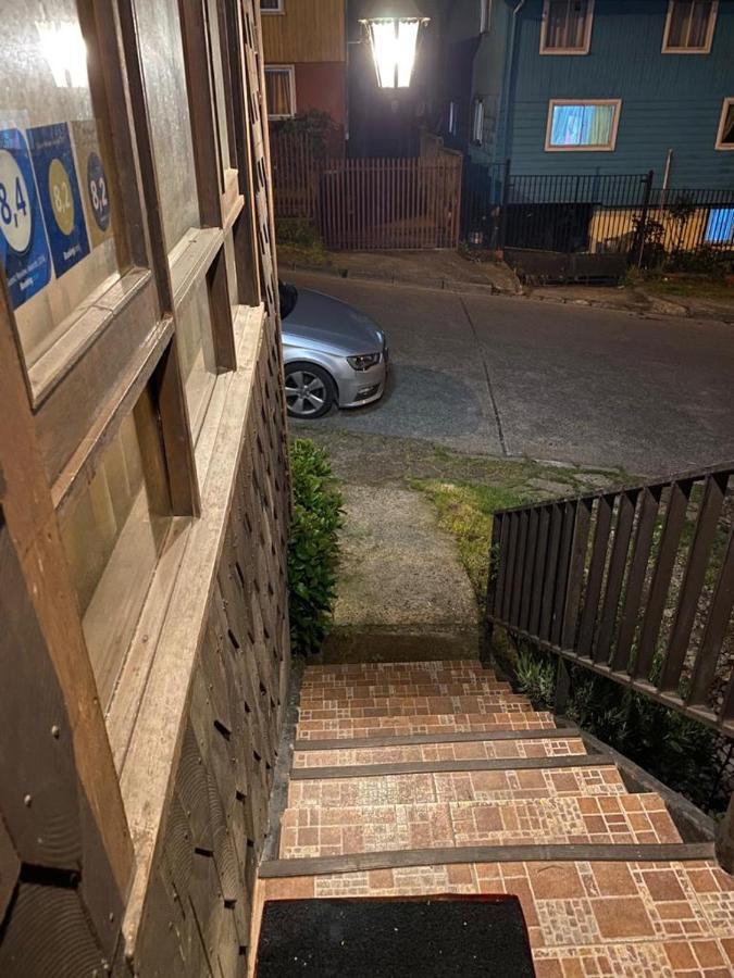 Hostal Y Cabanas Mirando Al Mar Puerto Montt Exteriör bild