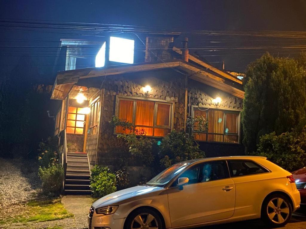 Hostal Y Cabanas Mirando Al Mar Puerto Montt Exteriör bild