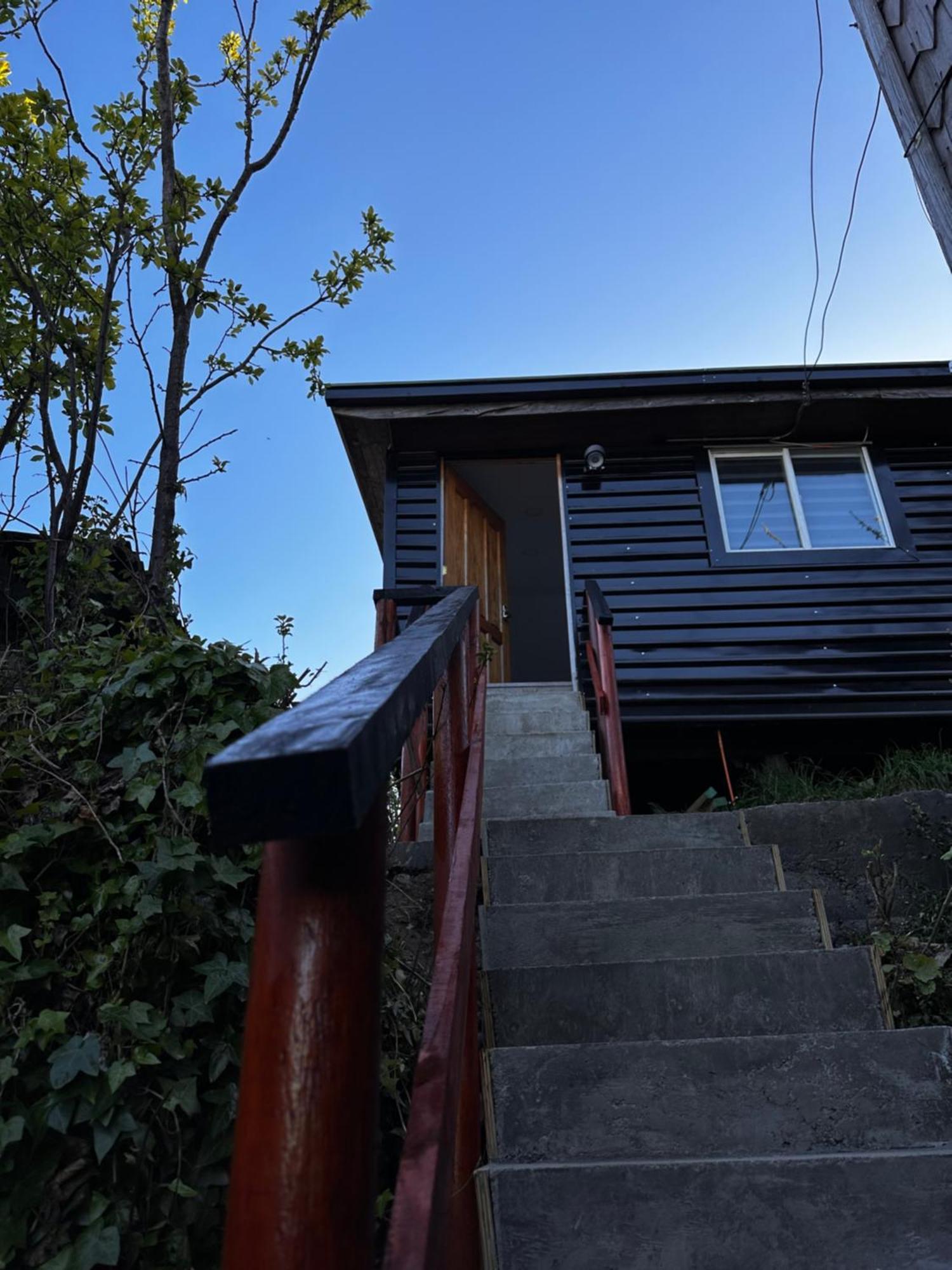 Hostal Y Cabanas Mirando Al Mar Puerto Montt Exteriör bild