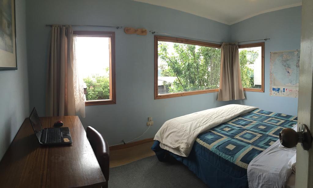 Hostal Y Cabanas Mirando Al Mar Puerto Montt Exteriör bild